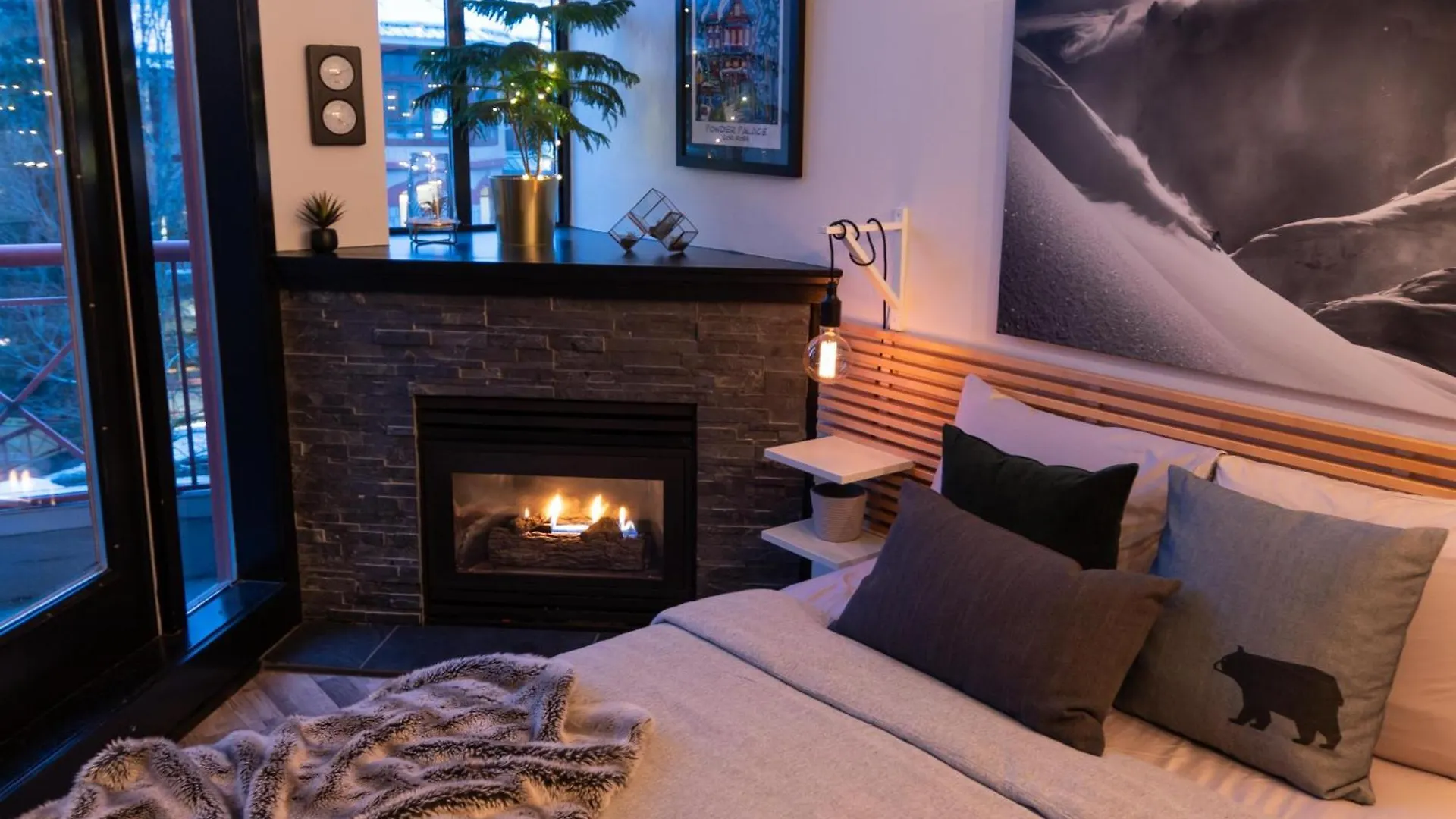 Alpenglow Lodge Queen Boho Studio By Mva Whistler