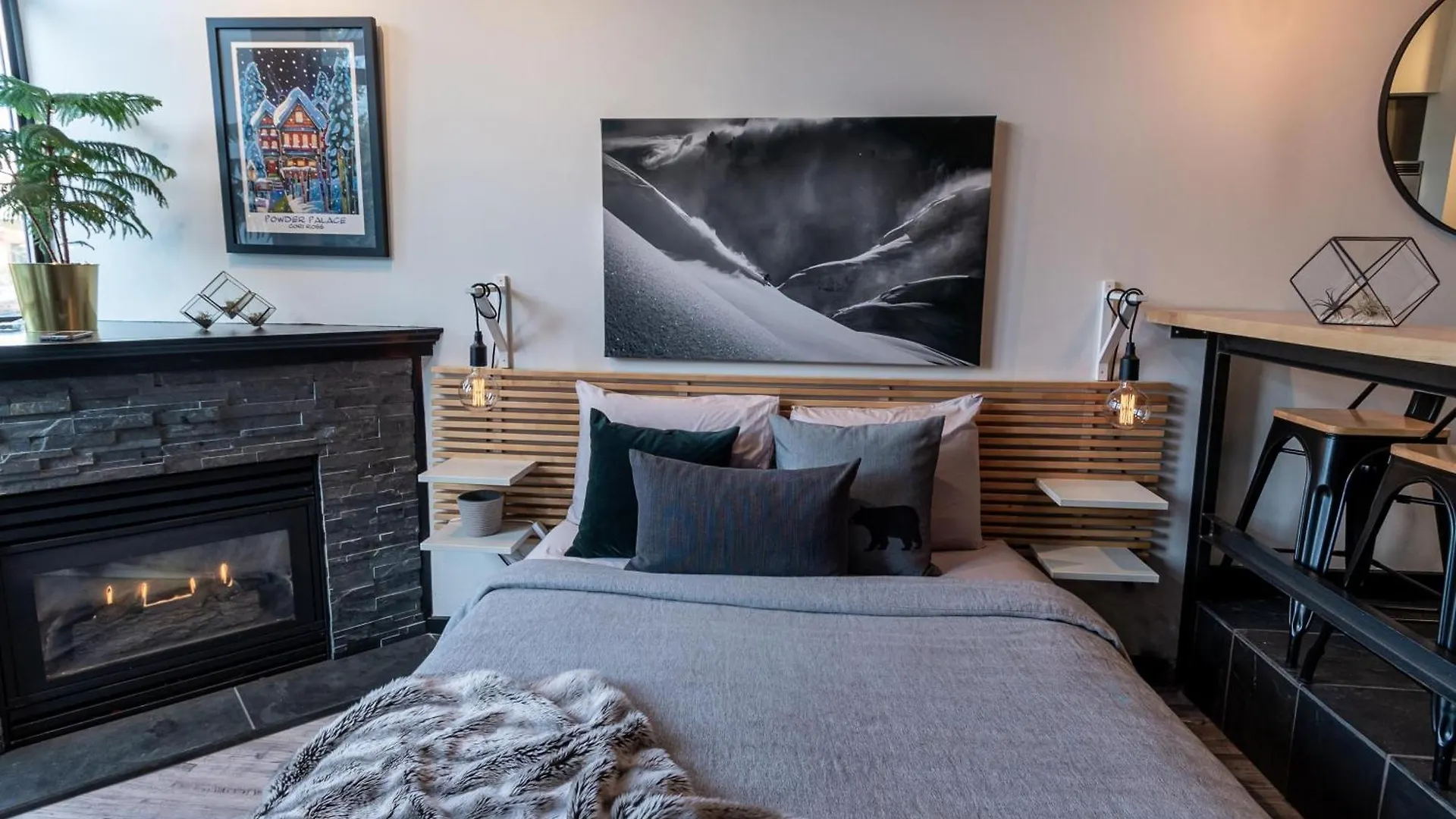 Apartment Alpenglow Lodge Queen Boho Studio By Mva Whistler
