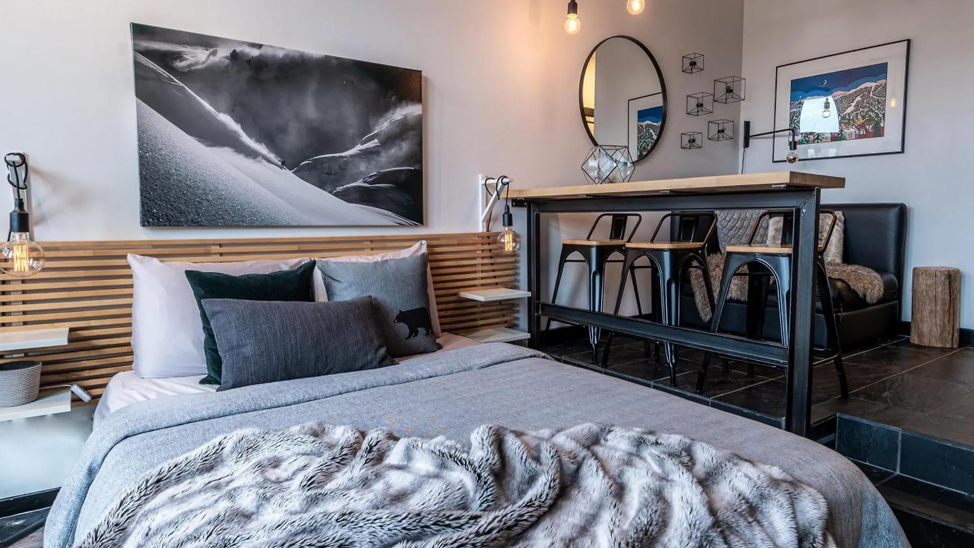 Apartment Alpenglow Lodge Queen Boho Studio By Mva Whistler
